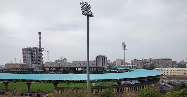 方面陷入严 方面陷入严